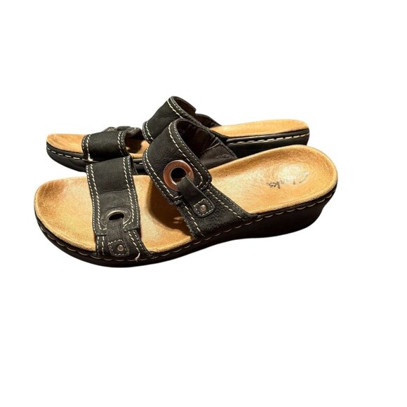 Clarks Womens Black Slide Sandals With Double Straps & Metal Accents Size 9M - Picture 3 of 8